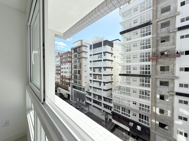 APARTAMENTO À VENDA COM SACADA DE FRENTE!!!: 3ª foto da galeria de imagens do imóvel
