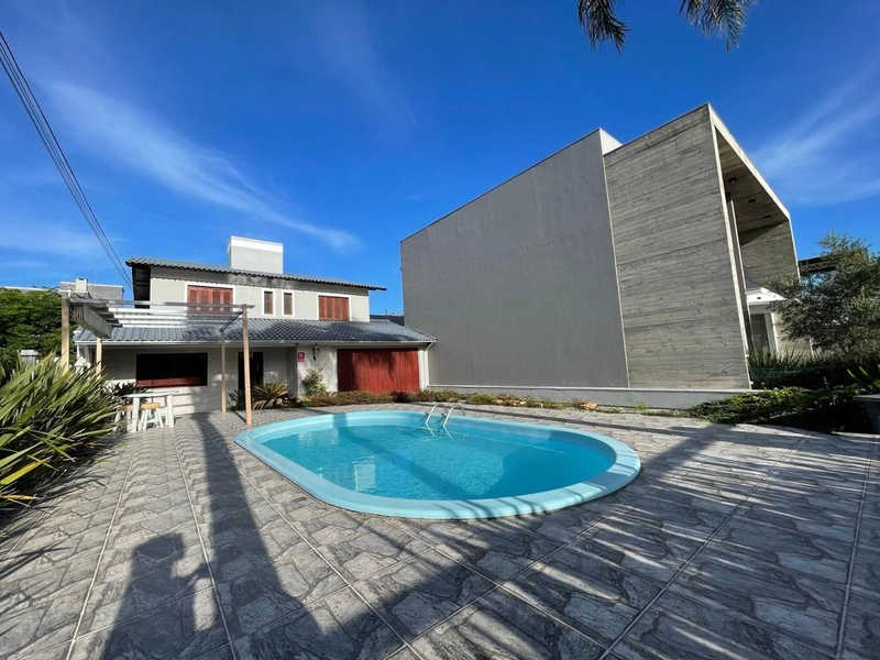 Casa em bairro bem povoado o ano inteiro: 2ª foto da galeria de imagens do imóvel