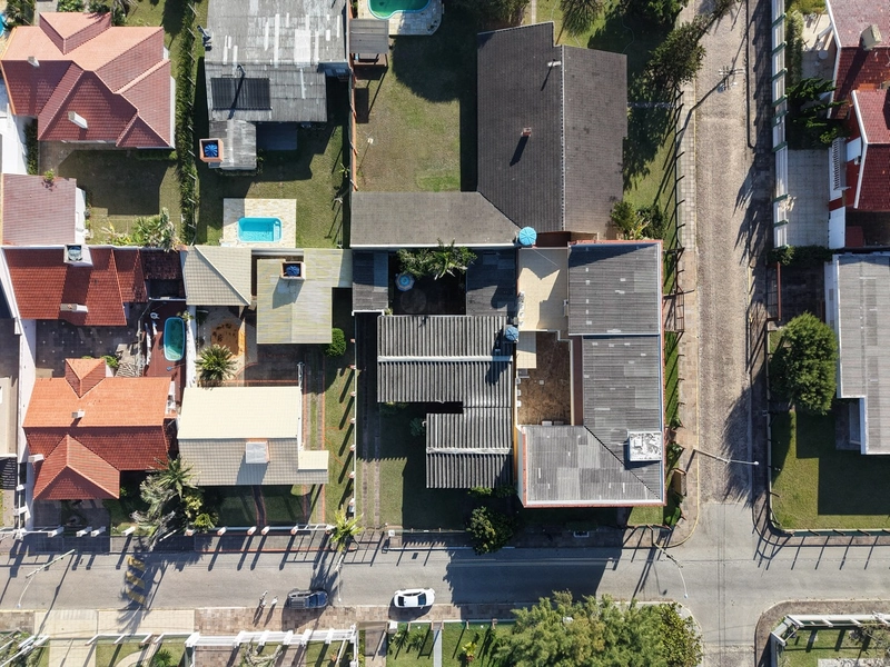 CASA À VENDA EM ATLÂNTIDA: 6ª foto da galeria de imagens do imóvel