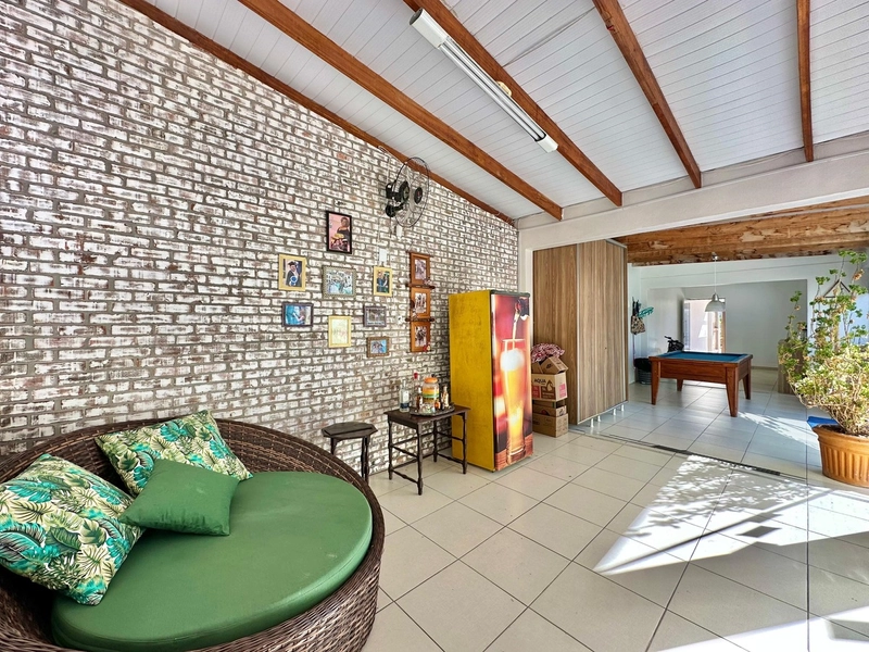 OPORTUNIDADE À VENDA CASA COM TERRENO INTEIRO: 13ª foto da galeria de imagens do imóvel