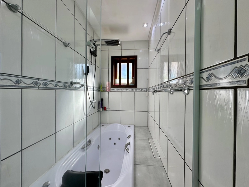 OPORTUNIDADE À VENDA CASA COM TERRENO INTEIRO: 23ª foto da galeria de imagens do imóvel