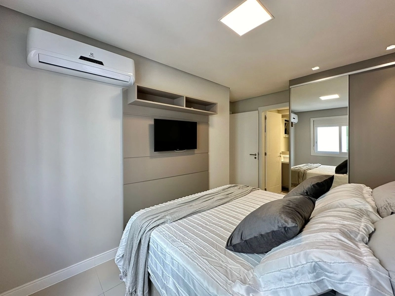 LINDO APARTAMENTO APENAS 1 QUADRA DO MAR: 19ª foto da galeria de imagens do imóvel