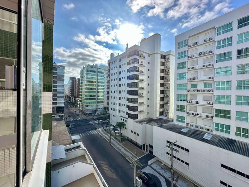 LINDO APARTAMENTO APENAS 1 QUADRA DO MAR: 8ª foto da galeria de imagens do imóvel