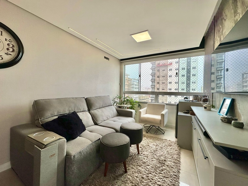 APARTAMENTO À VENDA  MOBILIADO E DECORADO: 1ª foto da galeria de imagens do imóvel