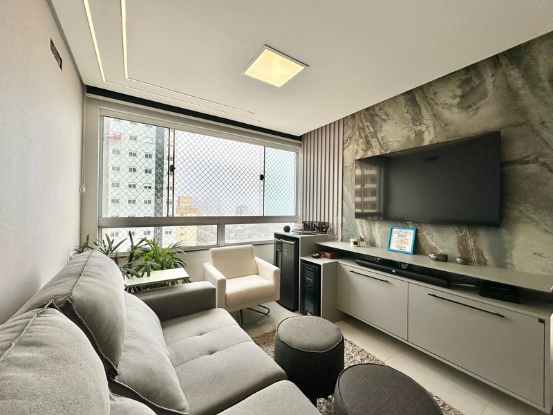 APARTAMENTO À VENDA  MOBILIADO E DECORADO: 2ª foto da galeria de imagens do imóvel