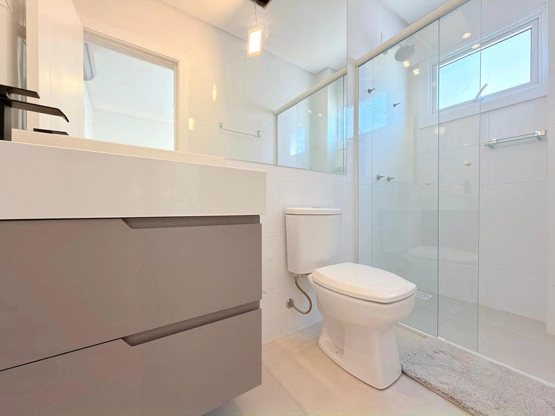 APARTAMENTO À VENDA, POUCOS PASSOS DO MAR!: 20ª foto da galeria de imagens do imóvel