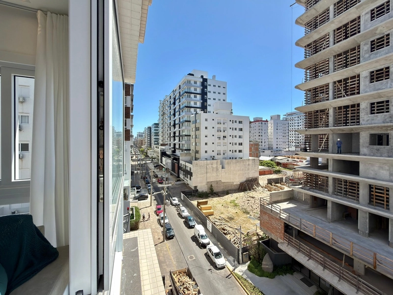 APARTAMENTO À VENDA, POUCOS PASSOS DO MAR!: 13ª foto da galeria de imagens do imóvel