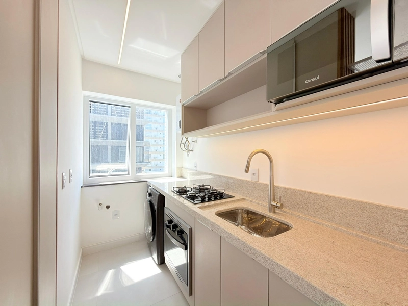 APARTAMENTO À VENDA, POUCOS PASSOS DO MAR!: 16ª foto da galeria de imagens do imóvel