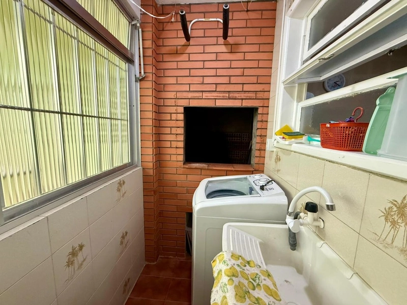 APARTAMENTO À UMA QUADRA DO MAR | PRONTO PARA USO: 9ª foto da galeria de imagens do imóvel