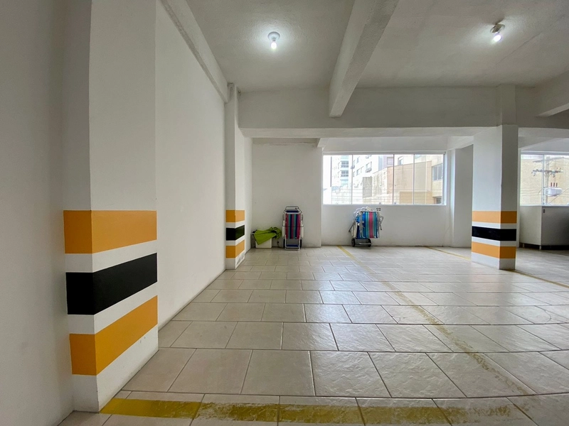 CENTRO COM SACADA DE FRENTE E CHURRASQUEIRA: 17ª foto da galeria de imagens do imóvel