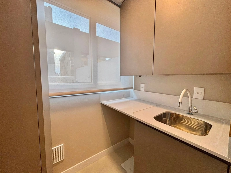 APARTAMENTO À VENDA  NO NAVEGANTES  SACADA DE FRENTE E TERRAÇO EM L: 14ª foto da galeria de imagens do imóvel