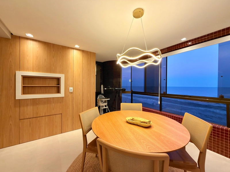 APARTAMENTO À BEIRA MAR !  COM VISTA INCRÍVEL PARA O MAR: 6ª foto da galeria de imagens do imóvel