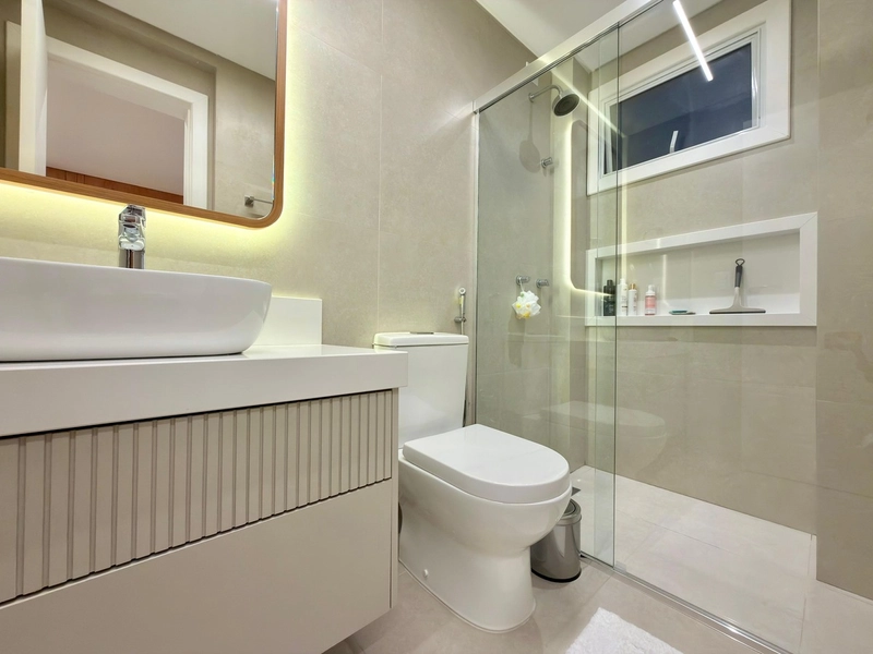 APARTAMENTO À BEIRA MAR !  COM VISTA INCRÍVEL PARA O MAR: 26ª foto da galeria de imagens do imóvel