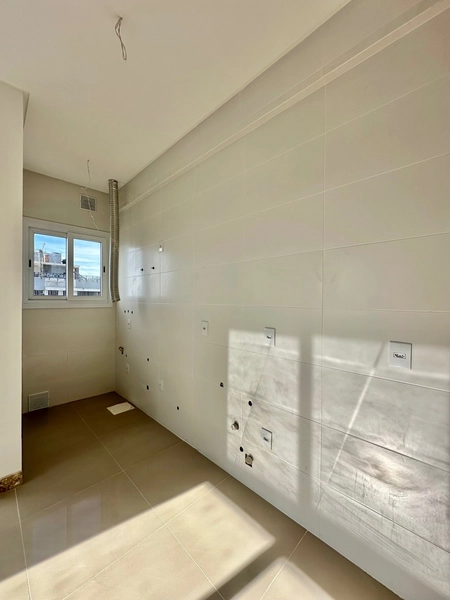 JUNTO A PRAÇA FLAVIO BOIANOVISK COM INFRAESTRUTURA: 5ª foto da galeria de imagens do imóvel