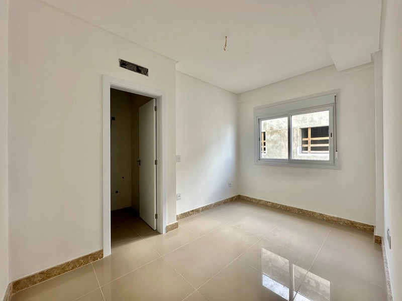 JUNTO A PRAÇA FLAVIO BOIANOVISK COM INFRAESTRUTURA: 12ª foto da galeria de imagens do imóvel