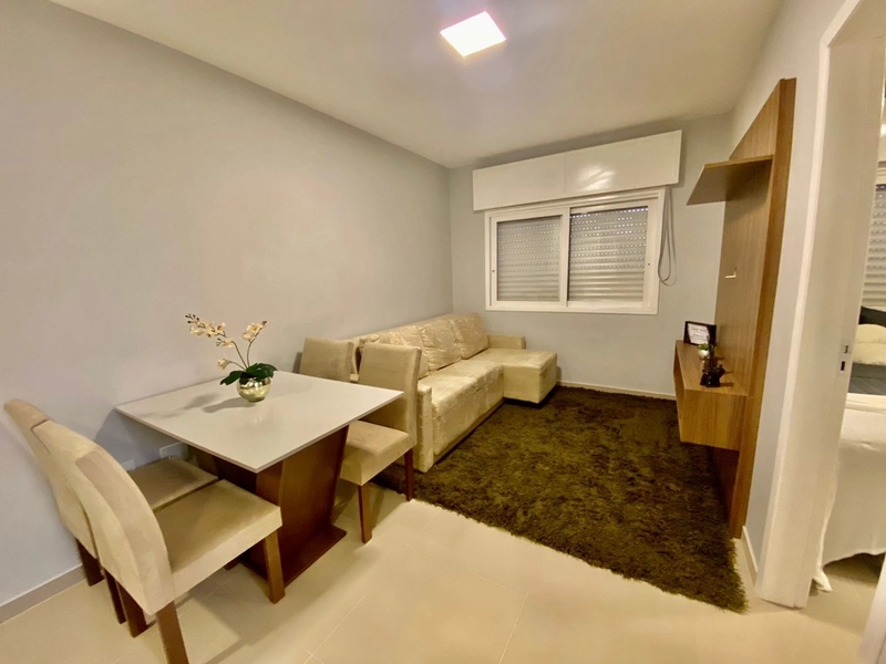 APARTAMENTO DE 01 DORMITORIO AO LADO DA PRAÇA FLAVIO!!!: 1ª foto da galeria de imagens do imóvel