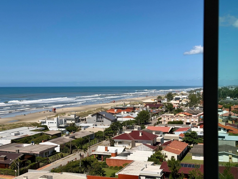 APARTAMENTO À VENDA COM VISTA ETERNA PARA O MAR: 3ª foto da galeria de imagens do imóvel