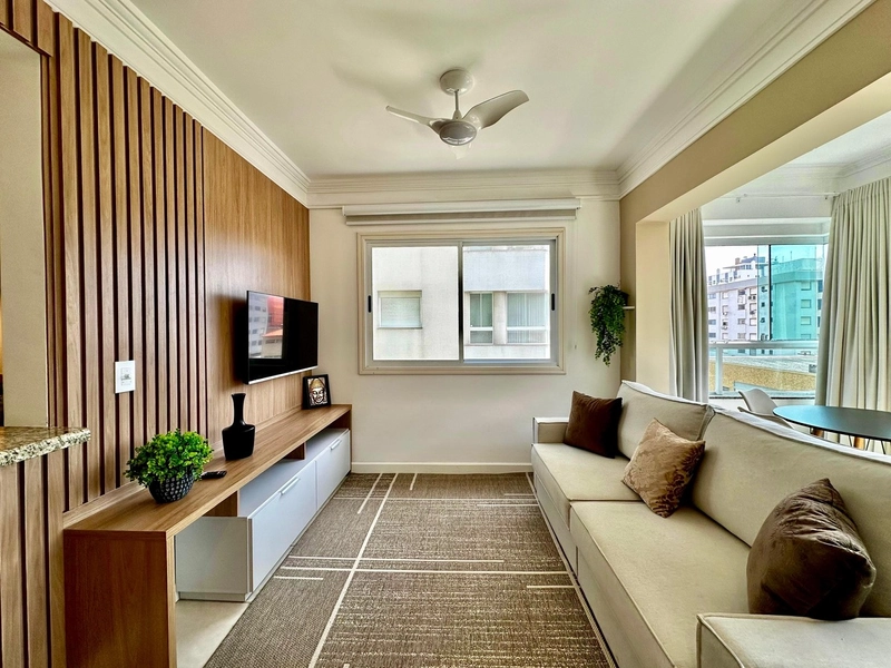 LINDO APARTAMENTO APENAS 1 QUADRA DO MAR: 5ª foto da galeria de imagens do imóvel