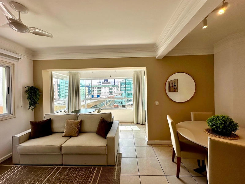 LINDO APARTAMENTO APENAS 1 QUADRA DO MAR: 9ª foto da galeria de imagens do imóvel