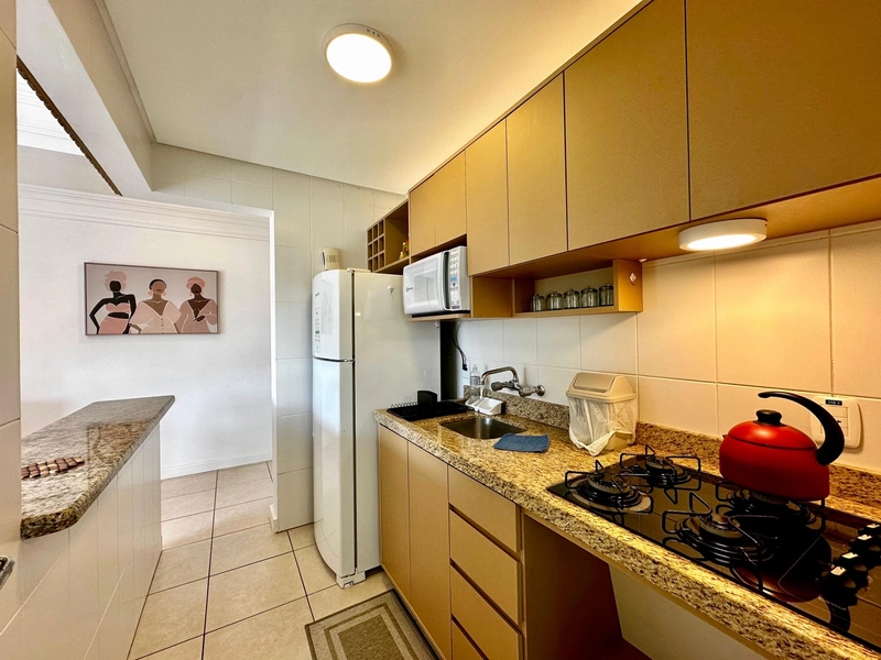 LINDO APARTAMENTO APENAS 1 QUADRA DO MAR: 15ª foto da galeria de imagens do imóvel