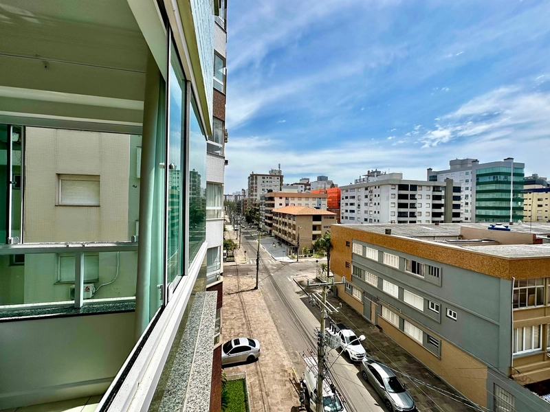 LINDO APARTAMENTO APENAS 1 QUADRA DO MAR: 11ª foto da galeria de imagens do imóvel