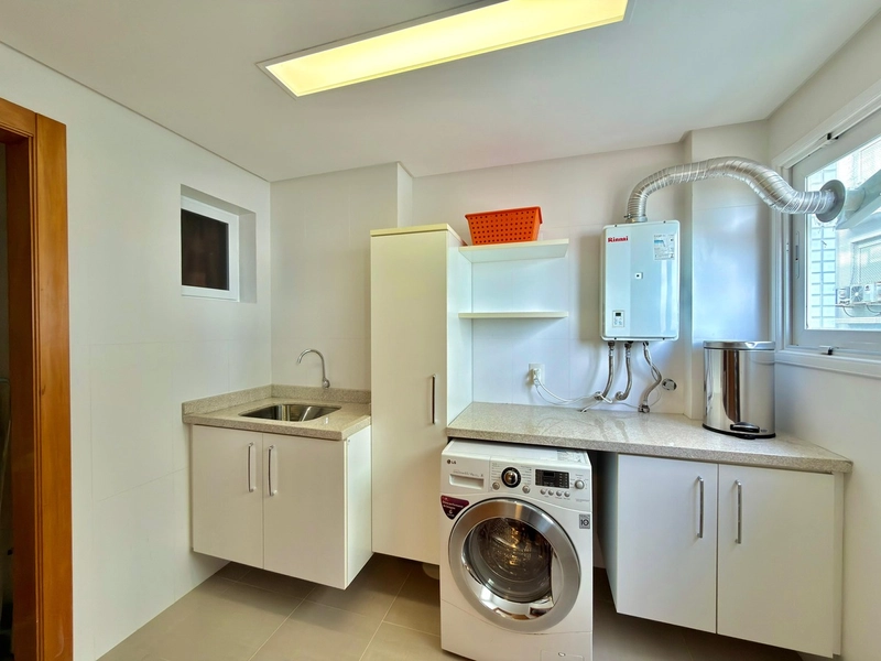 RARIDADE NO MERCADO À VENDA APARTAMENTO DE FRENTE PARA O MAR: 24ª foto da galeria de imagens do imóvel