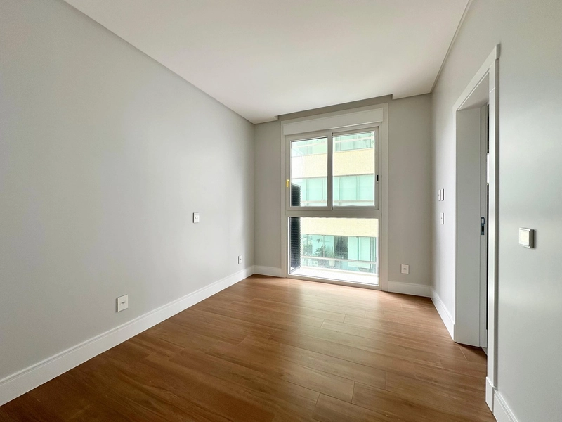 APARTAMENTO COM VISTA FANTÁSTICA PARA O MAR: 20ª foto da galeria de imagens do imóvel
