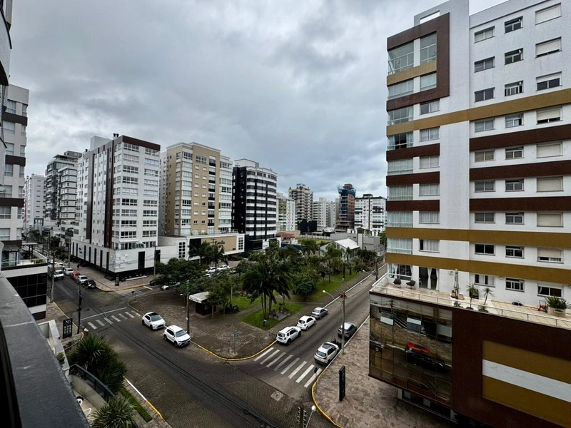 Sacada separada, frente praça, Bairro Navegantes: 5ª foto da galeria de imagens do imóvel