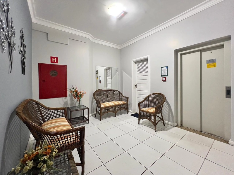 APARTAMENTO DE DOIS DOMITÓRIOS NO CENTRO: 28ª foto da galeria de imagens do imóvel