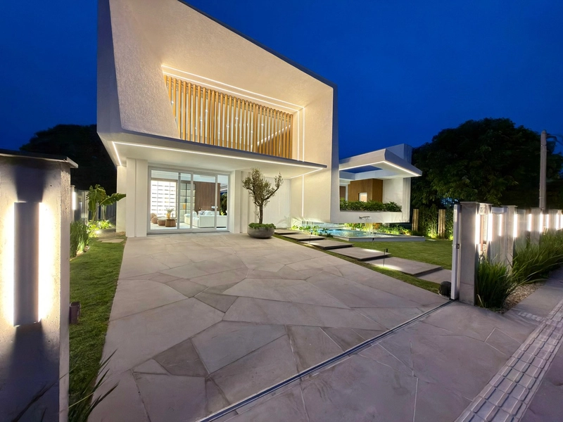 Sofisticação, exclusividade e arquitetura contemporânea: 1ª foto da galeria de imagens do imóvel