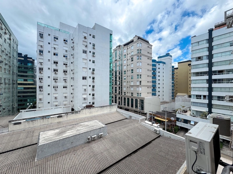 DO LADO DA PRAÇA TIARAJU A POUCOS METROS DO MAR: 8ª foto da galeria de imagens do imóvel