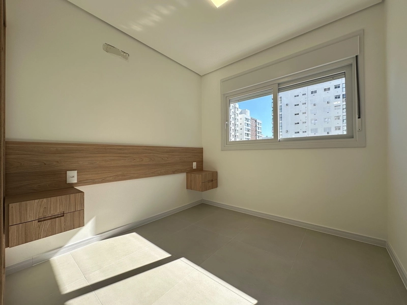 APARTAMENTO COM VISTA MAR E SERRA NO BAIRRO NAVEGANTES: 11ª foto da galeria de imagens do imóvel