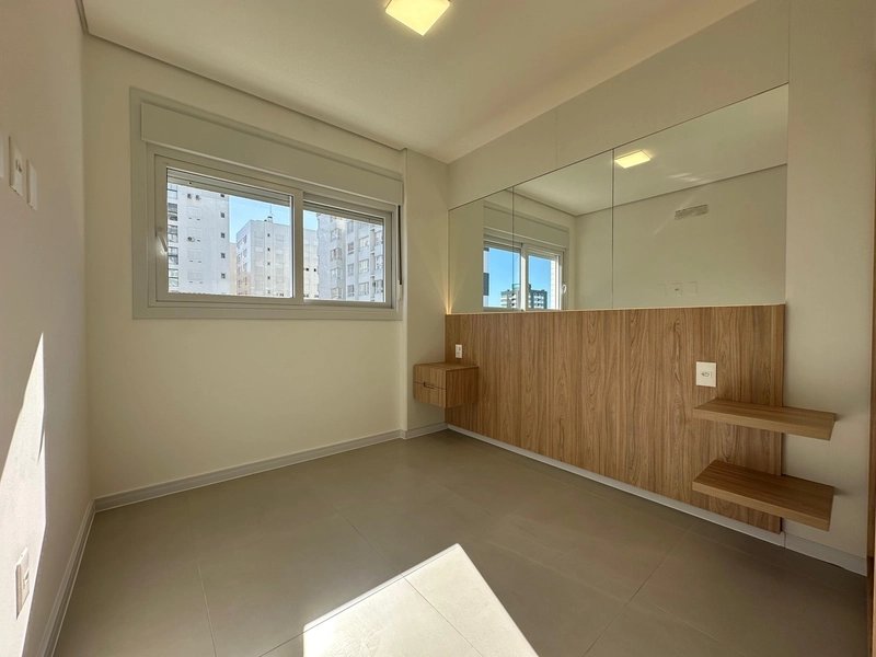 APARTAMENTO COM VISTA MAR E SERRA NO BAIRRO NAVEGANTES: 14ª foto da galeria de imagens do imóvel