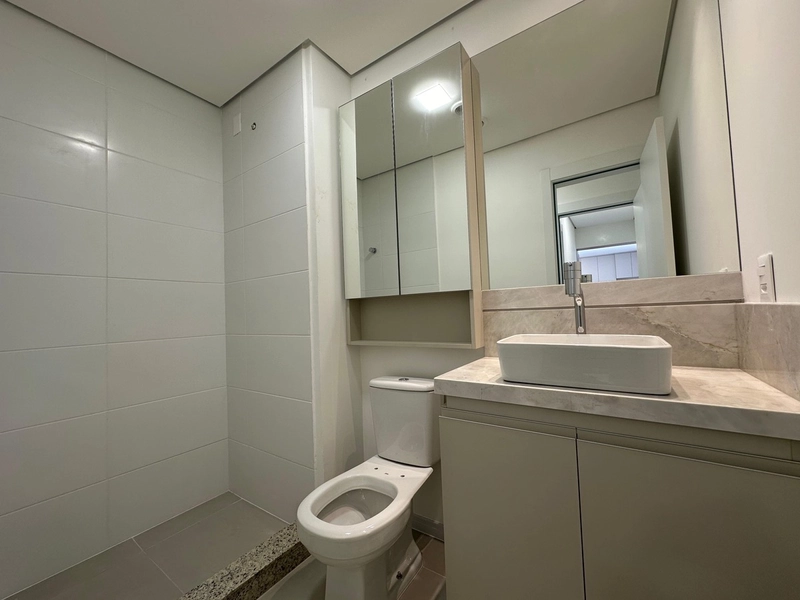 APARTAMENTO COM VISTA MAR E SERRA NO BAIRRO NAVEGANTES: 9ª foto da galeria de imagens do imóvel