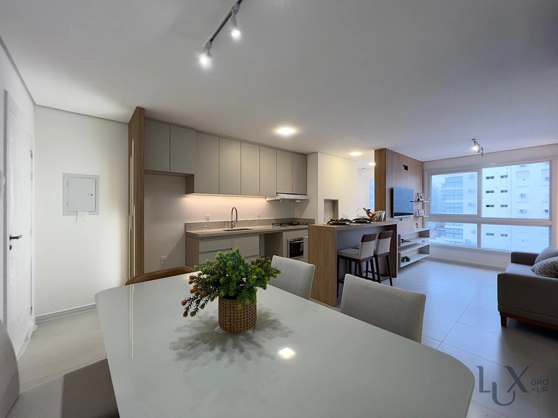 APARTAMENTO COM VISTA MAR E SERRA NO BAIRRO NAVEGANTES: 4ª foto da galeria de imagens do imóvel