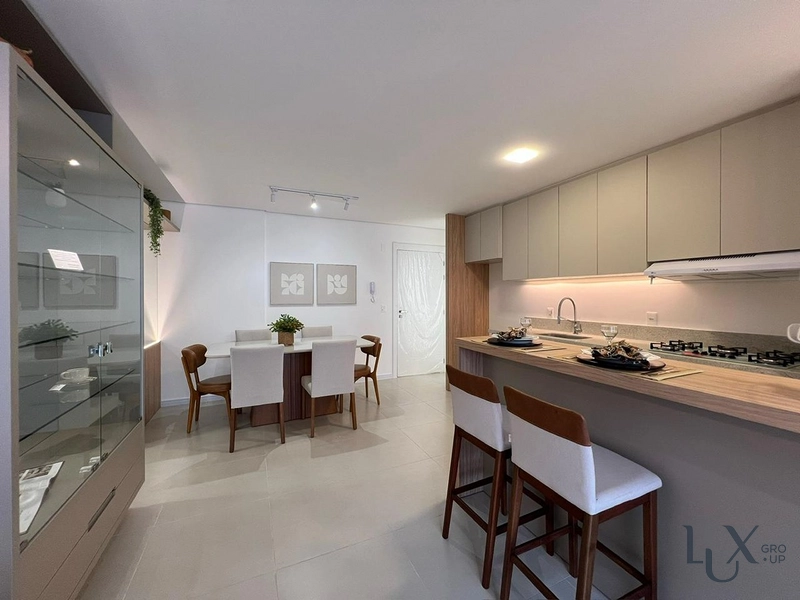 APARTAMENTO COM VISTA MAR E SERRA NO BAIRRO NAVEGANTES: 7ª foto da galeria de imagens do imóvel