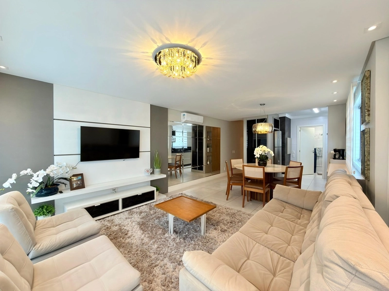 APARTAMENTO GRANDE PERTINHO DO MAR: 4ª foto da galeria de imagens do imóvel
