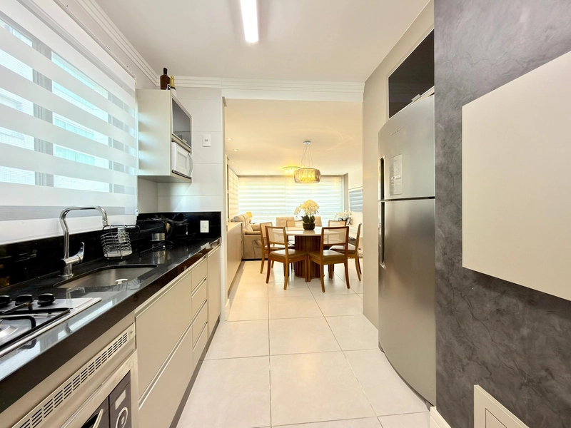 APARTAMENTO GRANDE PERTINHO DO MAR: 10ª foto da galeria de imagens do imóvel