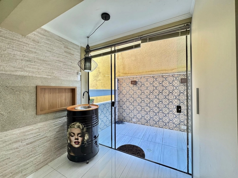 APARTAMENTO COM TERRAÇO EM 60X: 3ª foto da galeria de imagens do imóvel