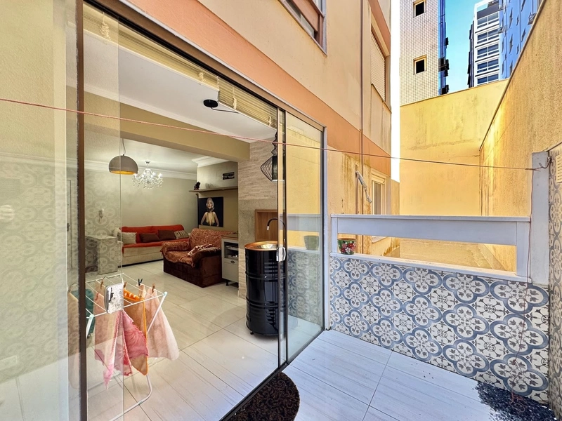 APARTAMENTO COM TERRAÇO EM 60X: 5ª foto da galeria de imagens do imóvel
