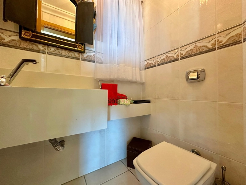 APARTAMENTO À VENDA  COM VISTA PARA MAR E PRAÇA - RARIDADE: 16ª foto da galeria de imagens do imóvel