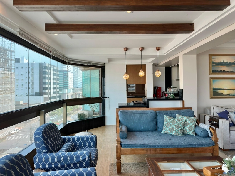 APARTAMENTO À VENDA  COM VISTA PARA MAR E PRAÇA - RARIDADE: 10ª foto da galeria de imagens do imóvel
