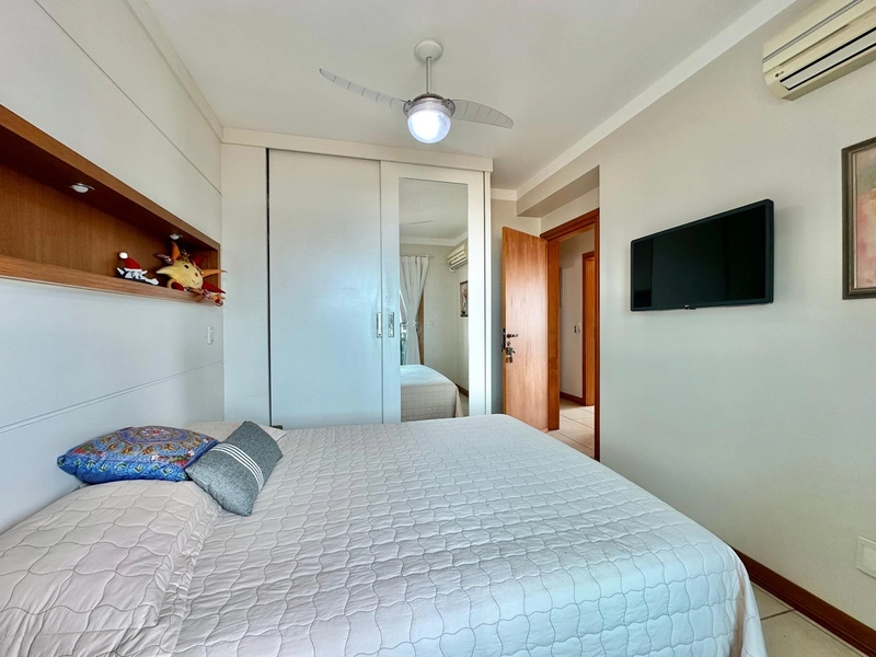 APARTAMENTO À VENDA  COM VISTA PARA MAR E PRAÇA - RARIDADE: 24ª foto da galeria de imagens do imóvel