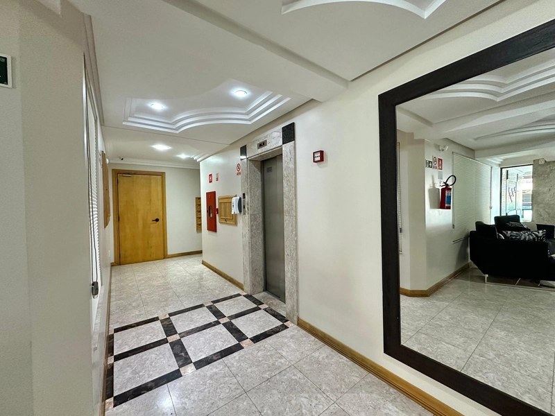 APARTAMENTO À VENDA  COM VISTA PARA MAR E PRAÇA - RARIDADE: 28ª foto da galeria de imagens do imóvel