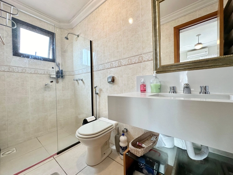 APARTAMENTO À VENDA  COM VISTA PARA MAR E PRAÇA - RARIDADE: 22ª foto da galeria de imagens do imóvel