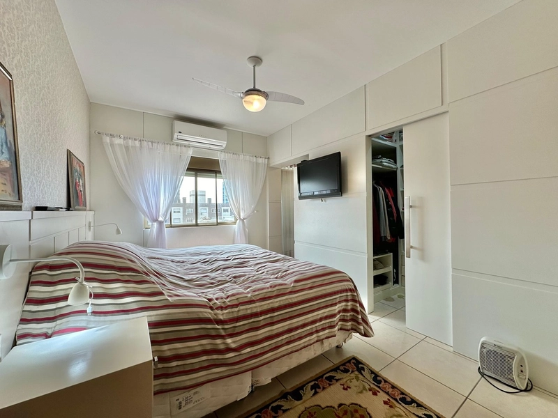 APARTAMENTO À VENDA  COM VISTA PARA MAR E PRAÇA - RARIDADE: 21ª foto da galeria de imagens do imóvel
