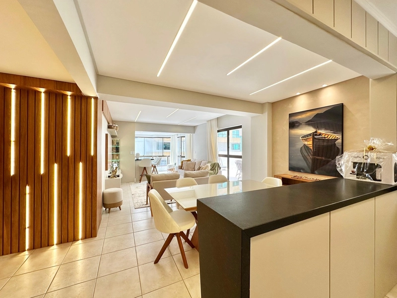 APARTAMENTO À VENDA  PRÓXIMO AO MAR COM TERRACÃO: 8ª foto da galeria de imagens do imóvel