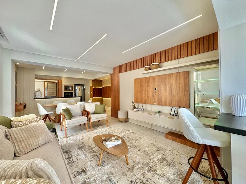 APARTAMENTO À VENDA  PRÓXIMO AO MAR COM TERRACÃO: 3ª foto da galeria de imagens do imóvel