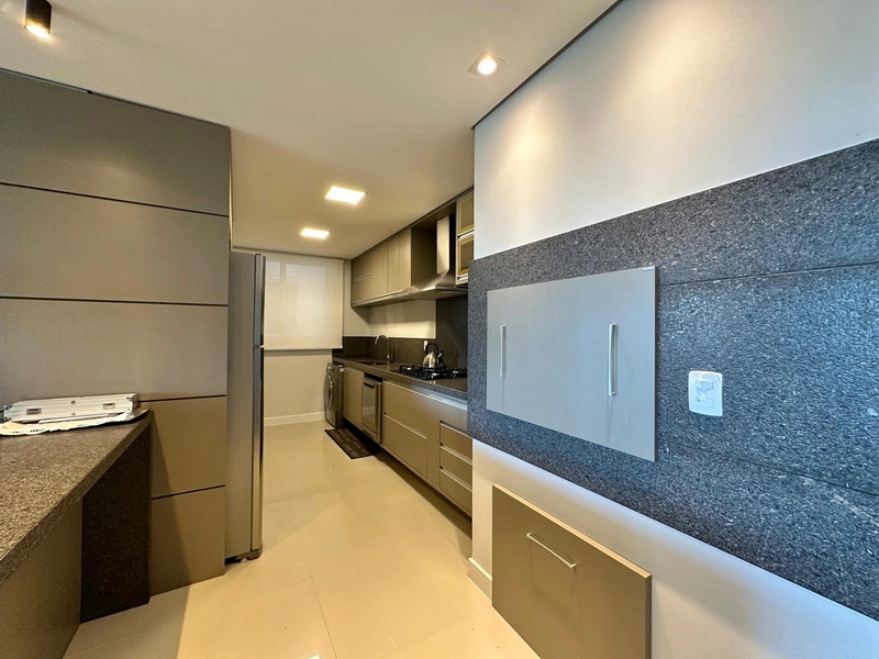 APARTAMENTO À VENDA  NA AVENIDA CENTRAL DE ATLÂNTIDA!: 13ª foto da galeria de imagens do imóvel