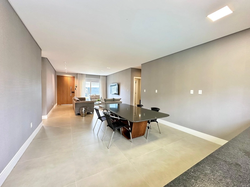 CASA À VENDA EM ATLÂNTIDA: 6ª foto da galeria de imagens do imóvel